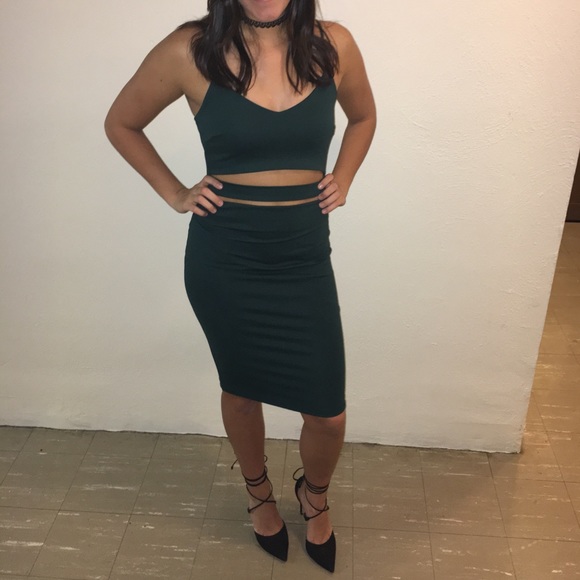 Green dress - Picture 4 of 4